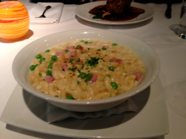 Baked mac & cheese with Creminilli cotto & English peas